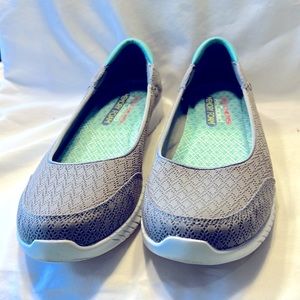 Sketchers Air Cooled Memory Foam Slip On